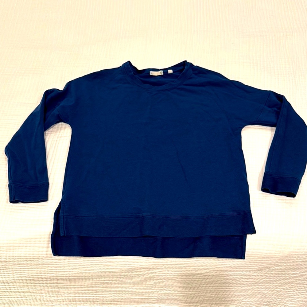TASC Navy Blue 3/4 Sleeve sweatshirt